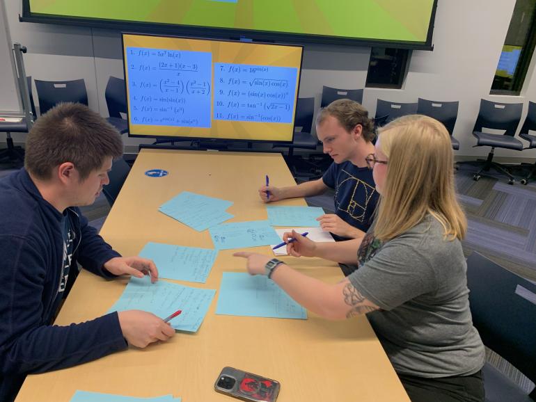 Derivative Bee Fa23 Photo 1 Derivative Bee Fa23