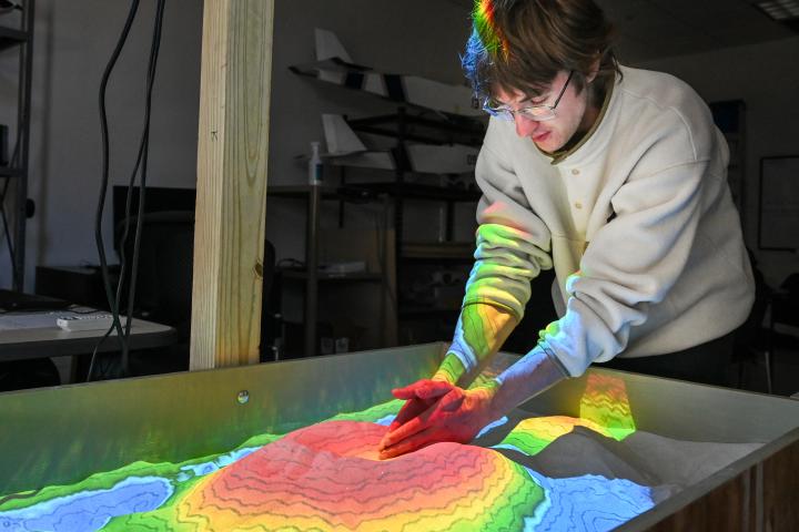 UTC colleges UTC student using a virtual mapping sandbox